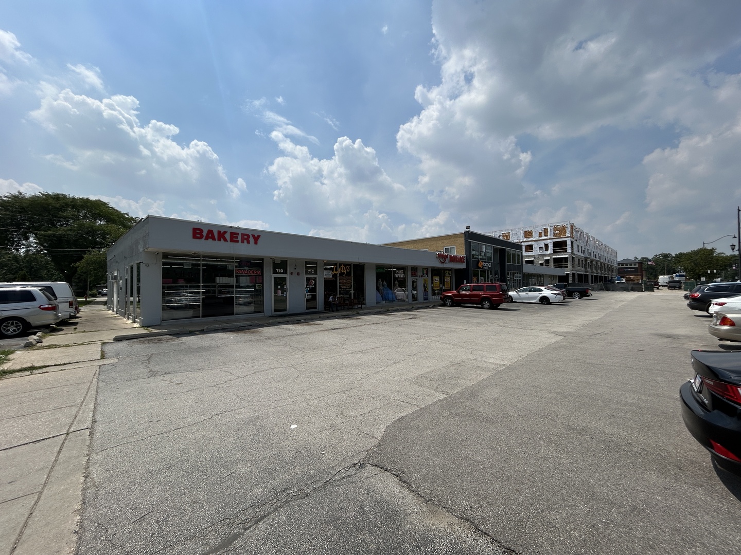 718 Irving Park Road 718 Bensenville IL 60106