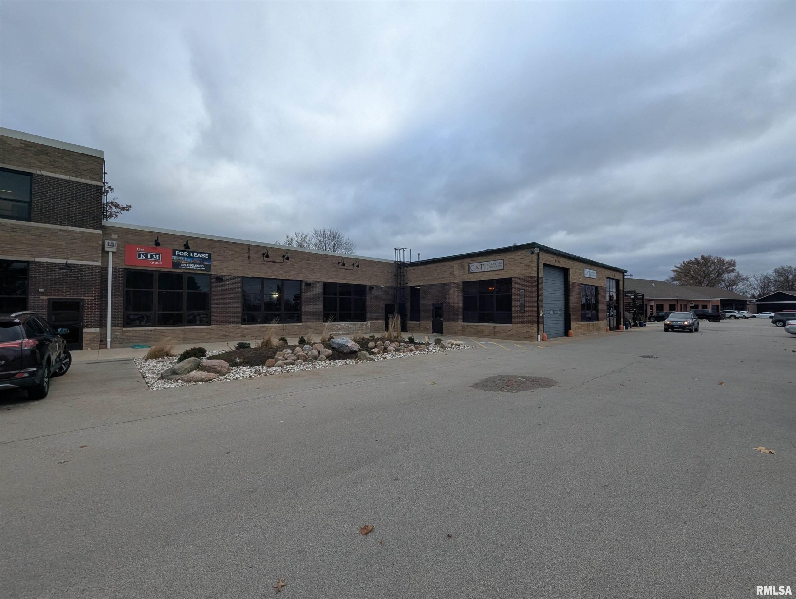 6035 KNOXVILLE Avenue 101B Middle Peoria IL 61614