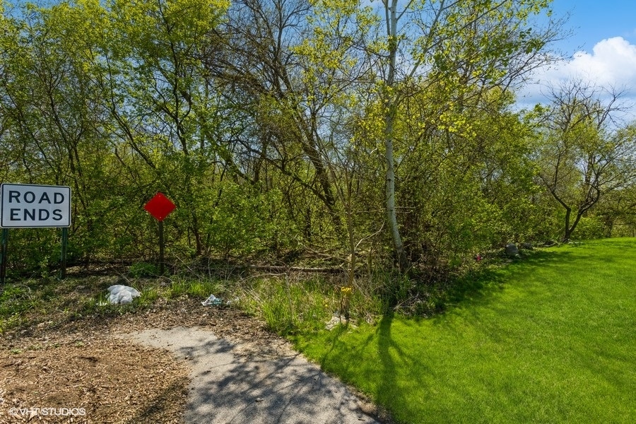 1630 Myrtle  Park Street  Roselle IL 60172