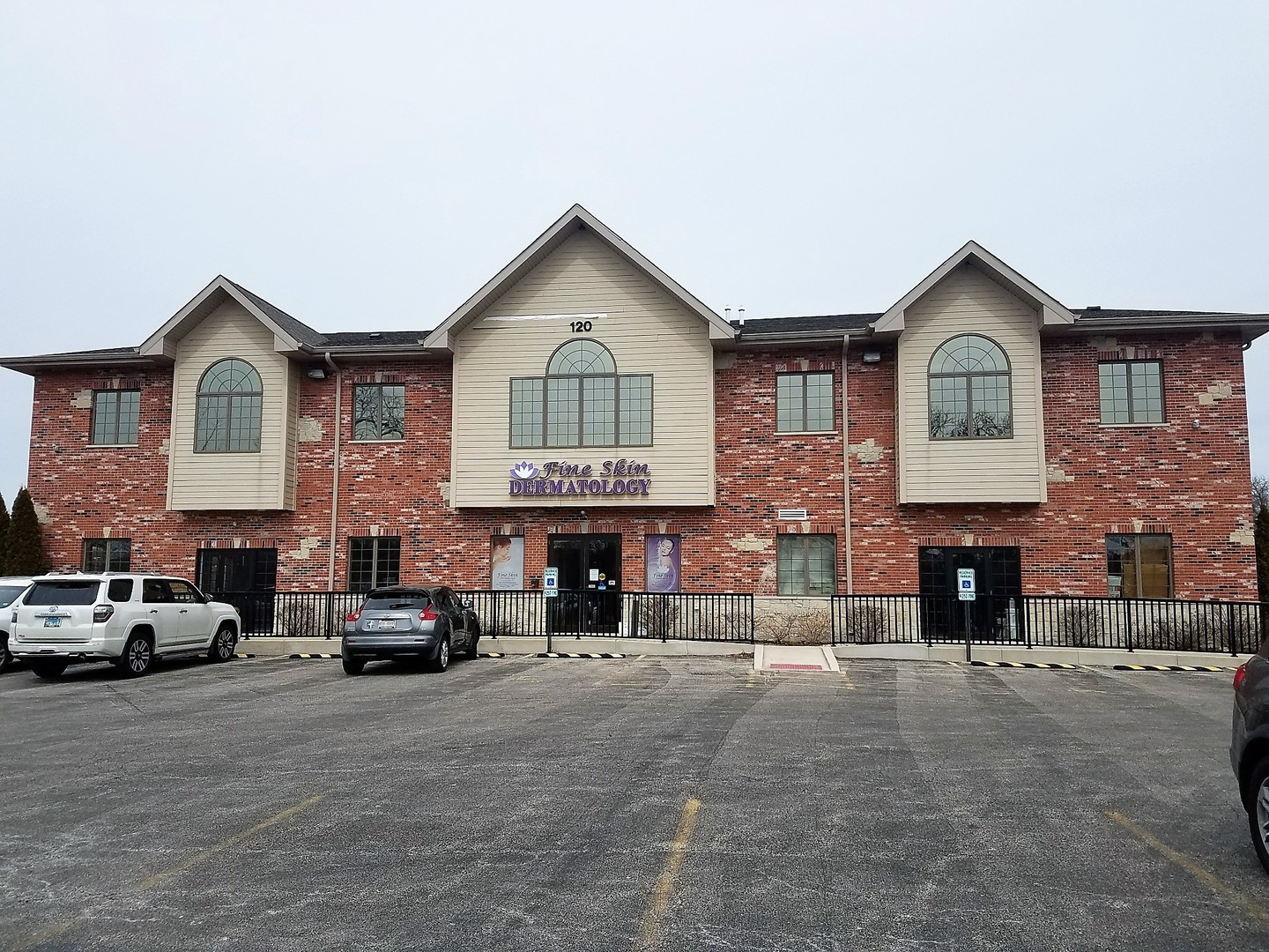 120 BATSON Court  New Lenox IL 60451