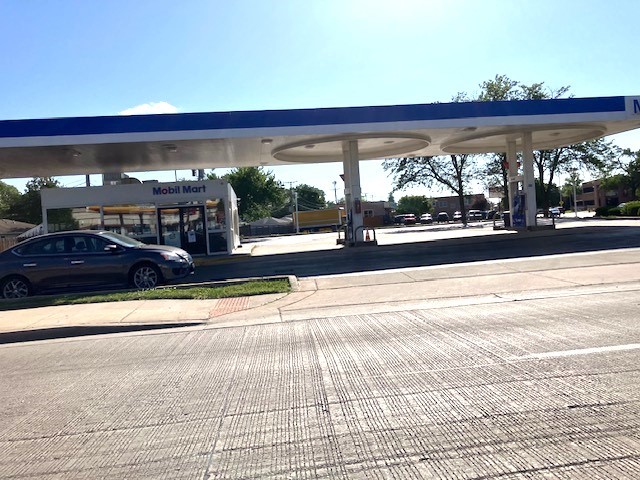 1602 Des Plaines River Road  Des Plaines IL 60018