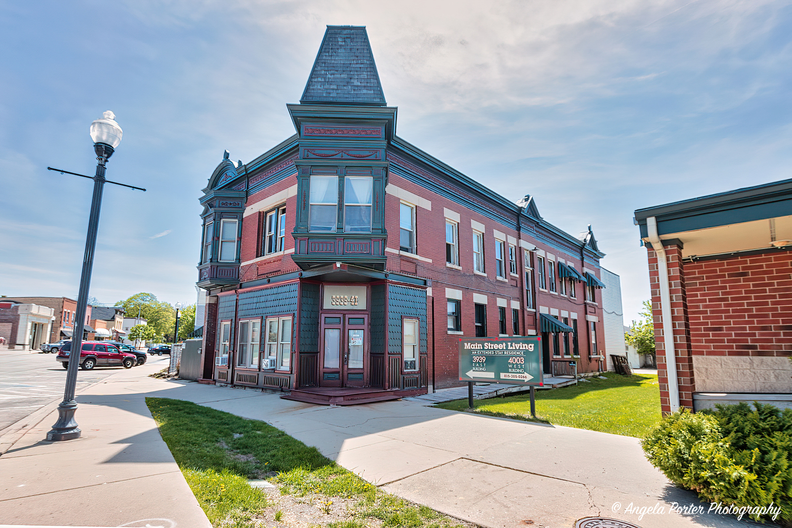 3937 & 3939 Main Street  McHenry IL 60050