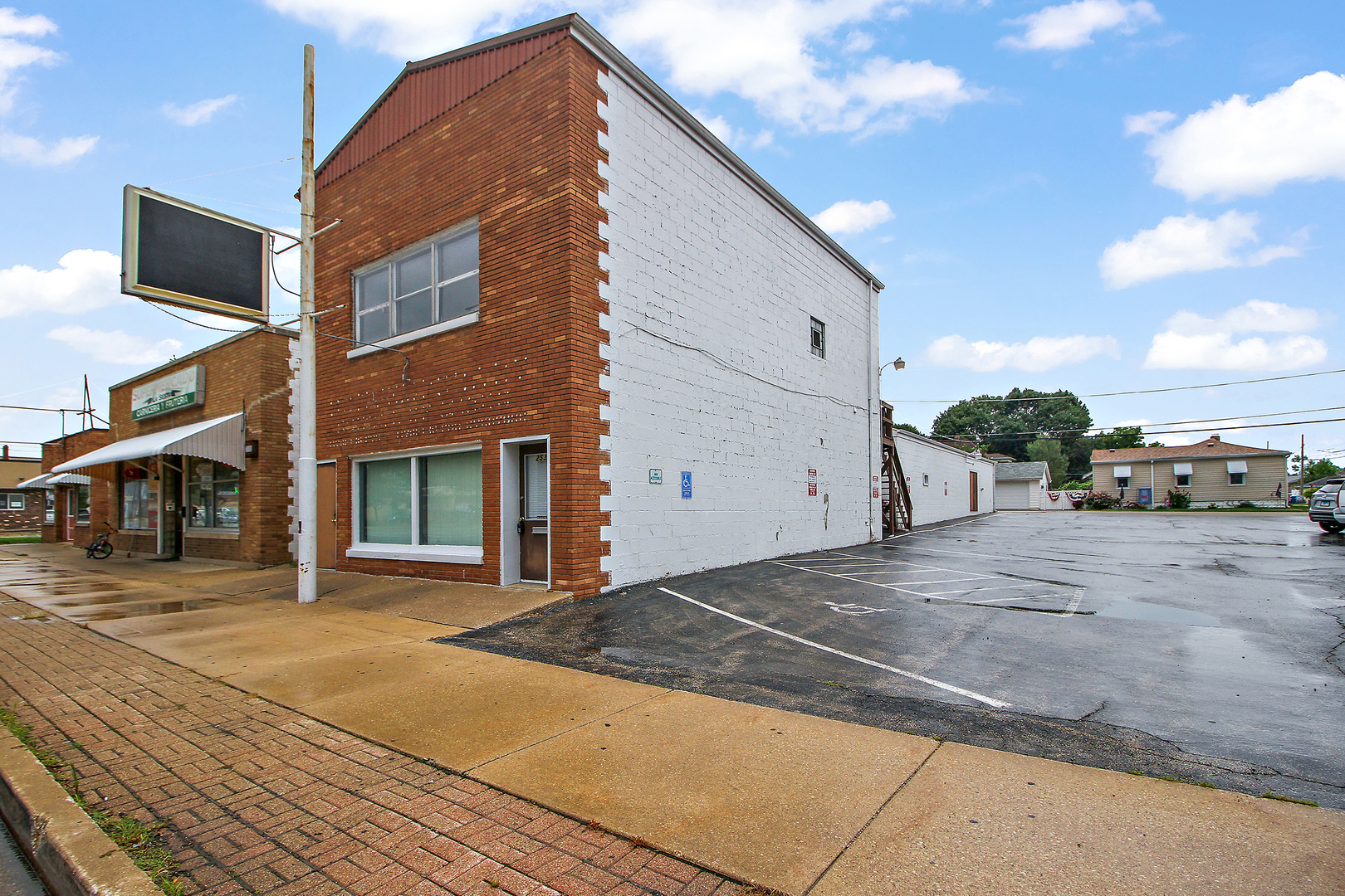 253 Broadway Street  Bradley IL 60915