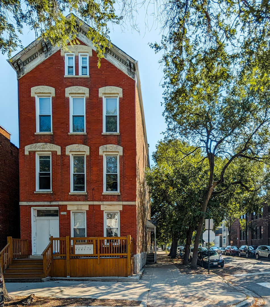 1437 Superior Street  Chicago IL 60642