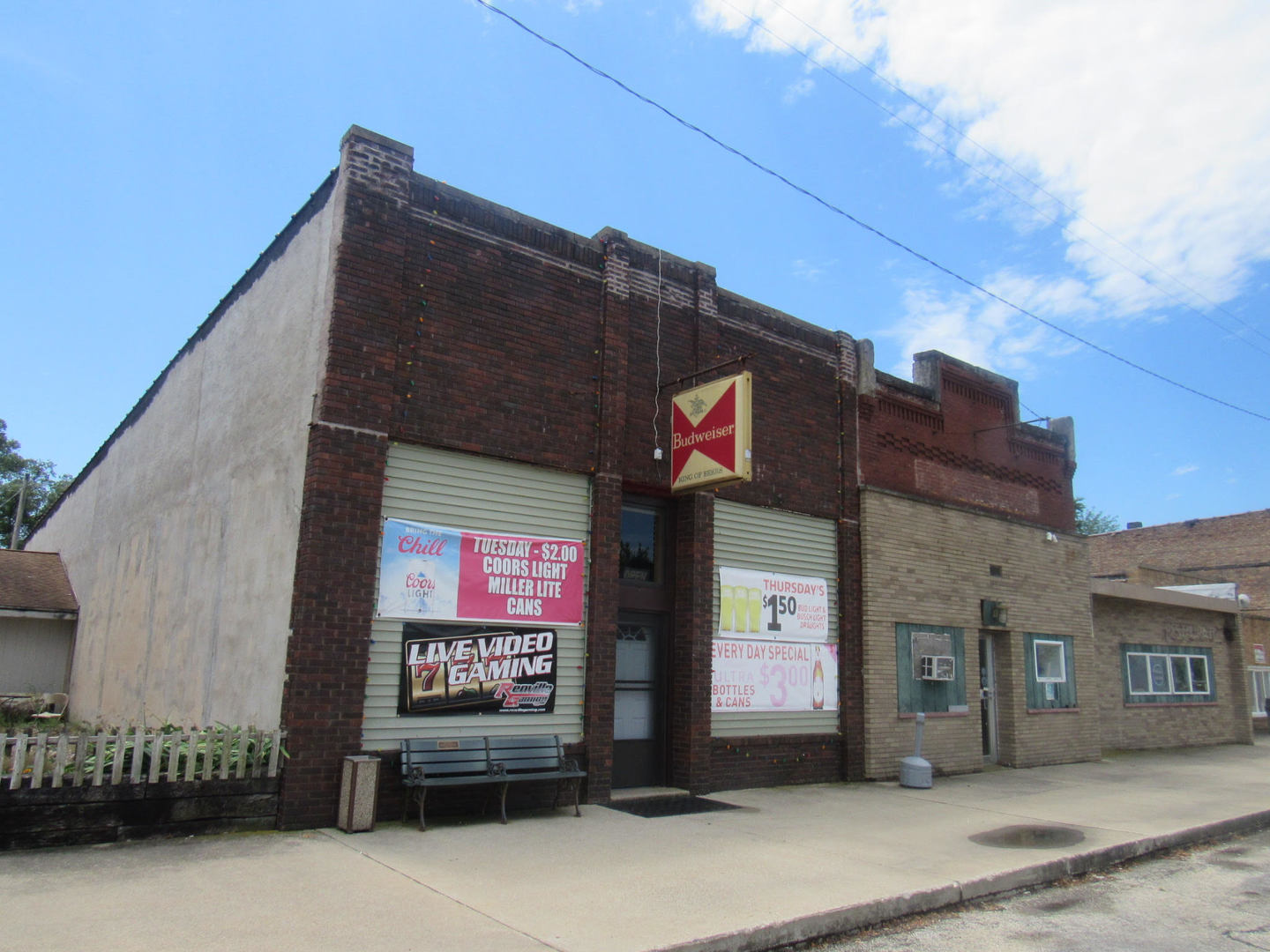 28 Peoria Street Piper City IL 60959