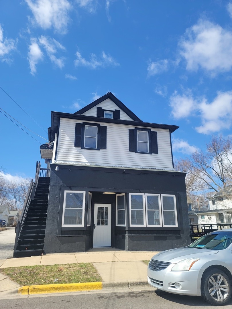 509 5th Street Aurora IL 60505 509 5th Street Aurora IL 60505