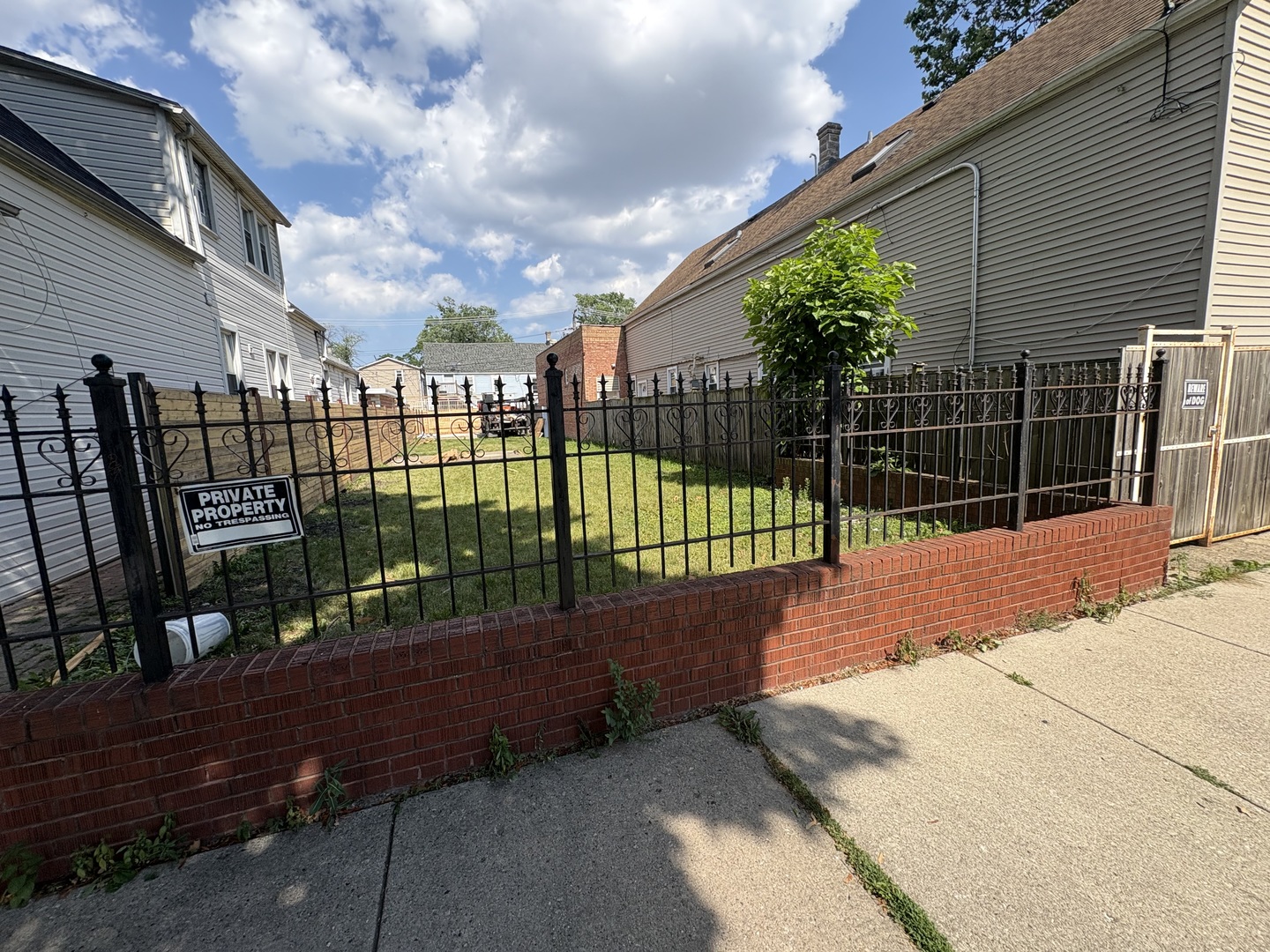 2503 Lotus Avenue  Chicago IL 60639