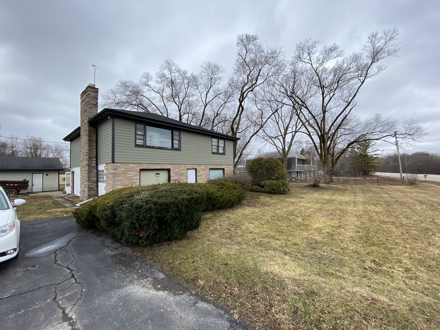 25867 Grass Lake Road  Antioch IL 60002