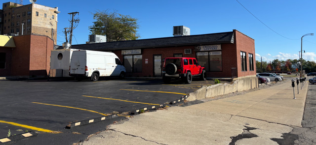 31 County Street  Waukegan IL 60085