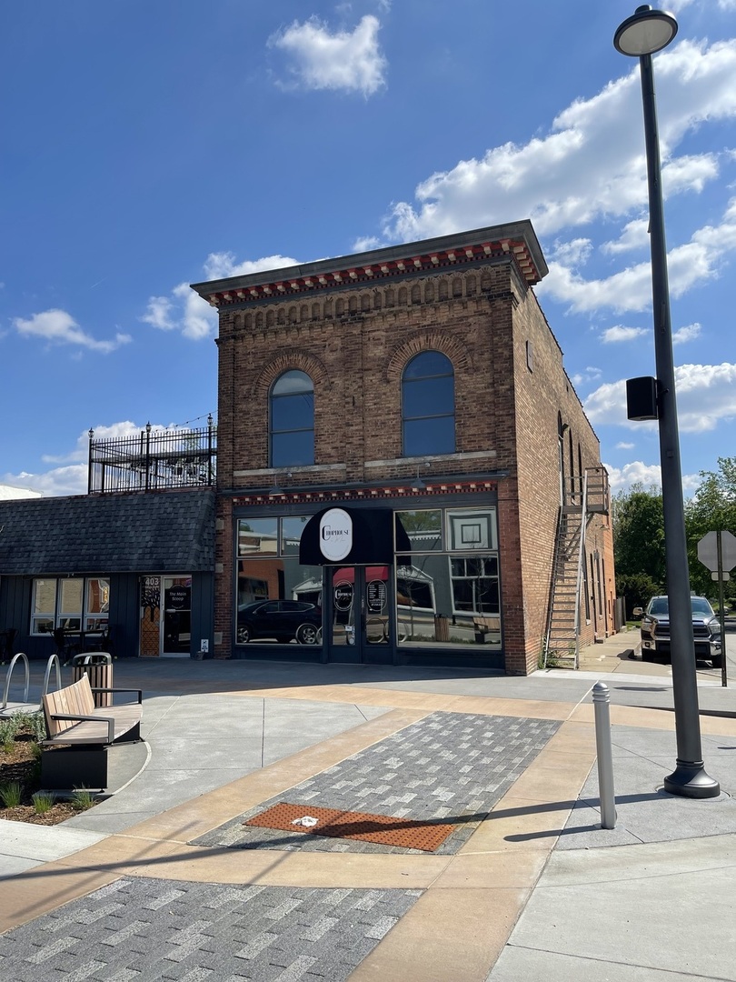 401 Main Street  Mahomet IL 61853