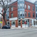 2564 clark Street  Chicago IL 60614