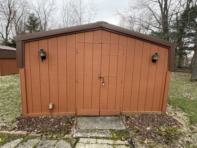 28/93 Woodhaven Lakes Avenue  Sublette IL 61367