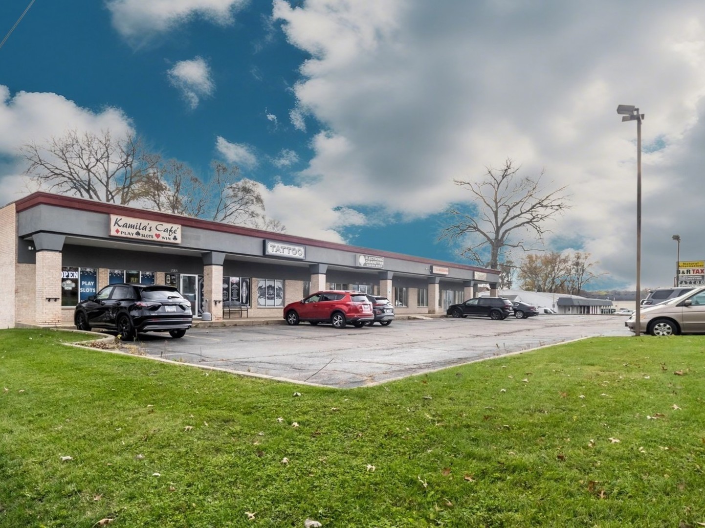 1305-85 La Fox Street  South Elgin IL 60177