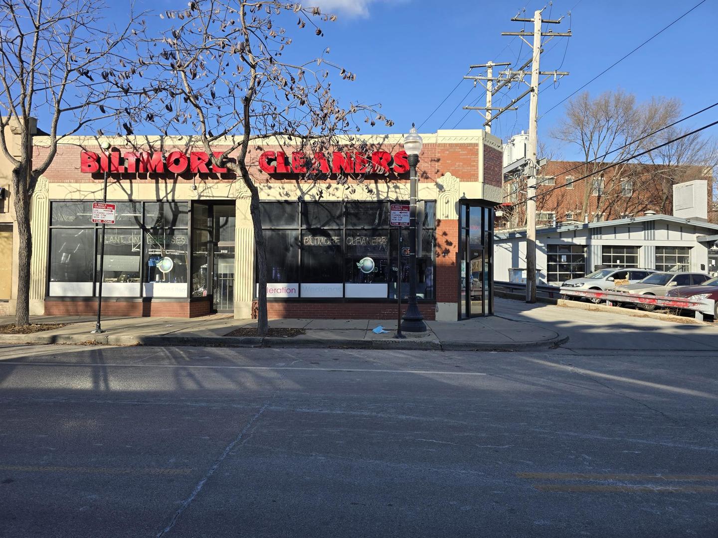 3214 Bryn Mawr Avenue  Chicago IL 60659