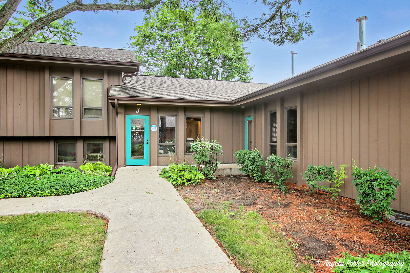 4302 Crystal Lake Road J McHenry IL 60050