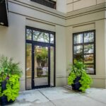 33 Delaware Place 1E Chicago IL 60610