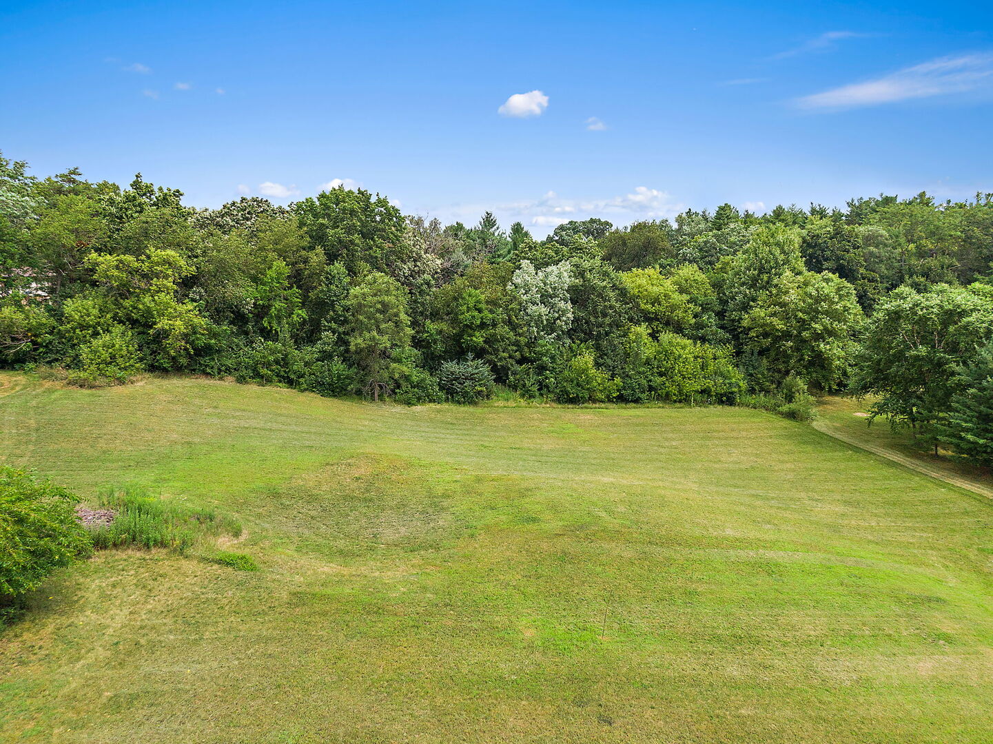 4315 Heritage Hills Road  Crystal Lake IL 60012