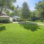 241 Coe Road  Clarendon Hills IL 60514