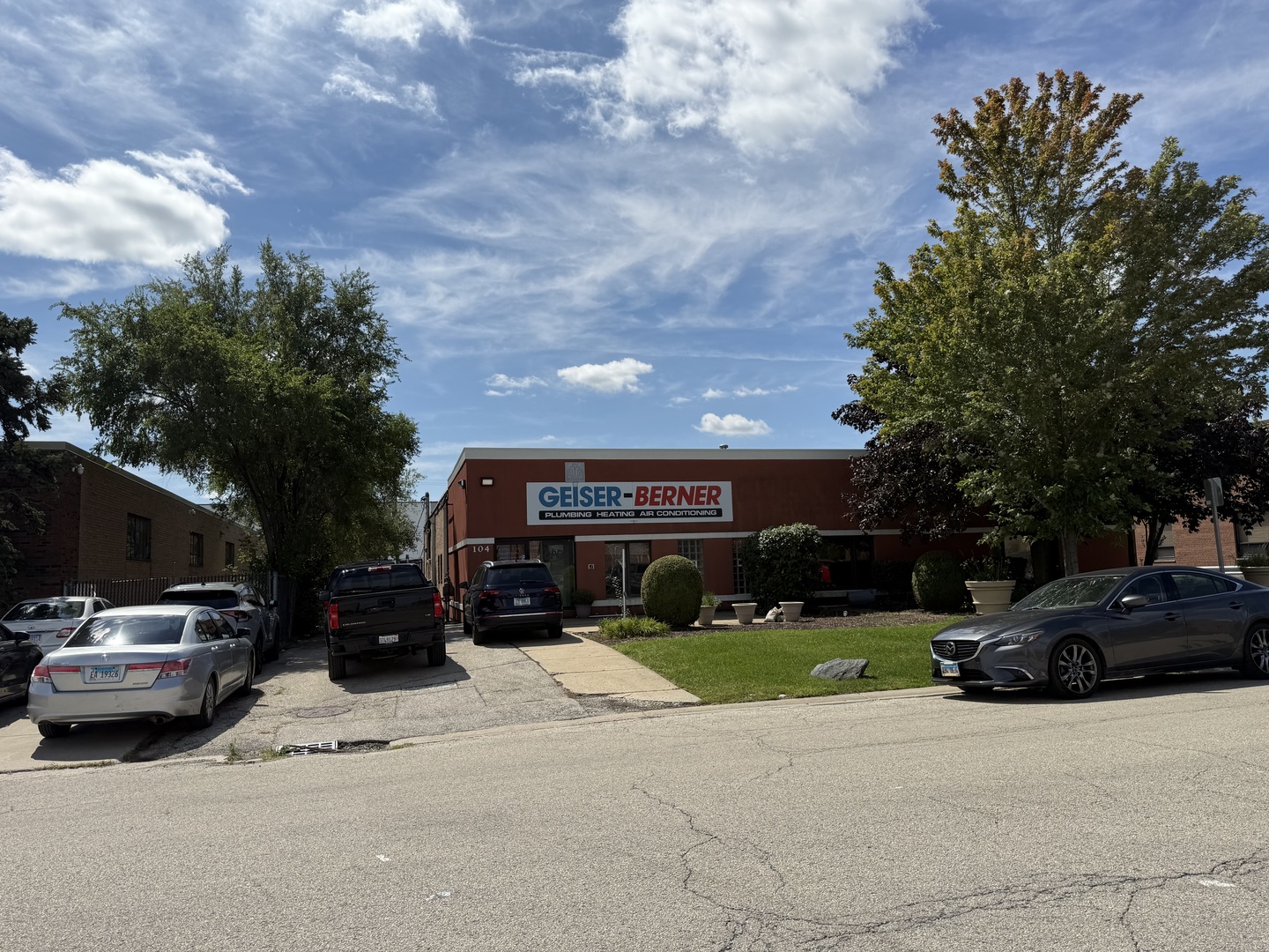 104 Gateway Road  Bensenville IL 60106