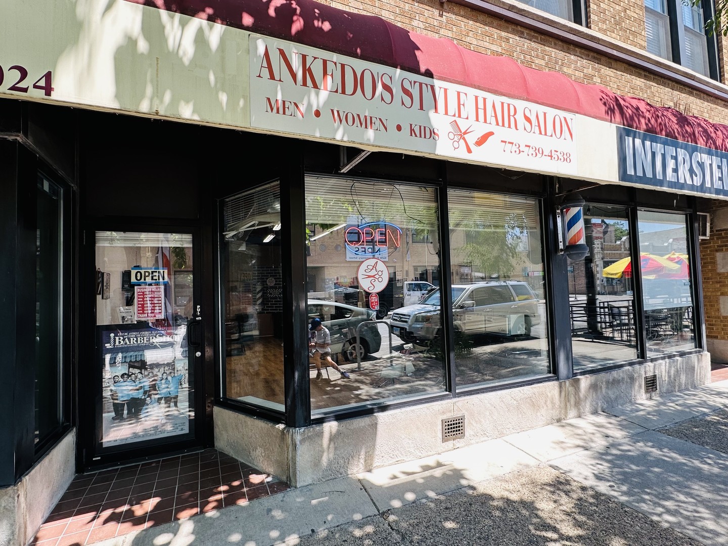 2024 Montrose Avenue  Chicago IL 60618