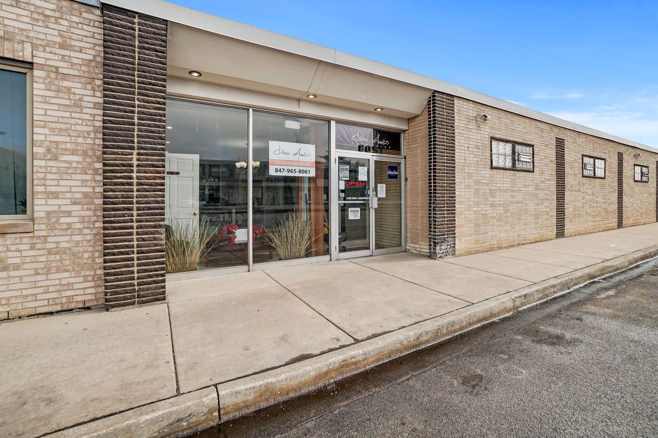 8057 Milwaukee Avenue  Niles IL 60714