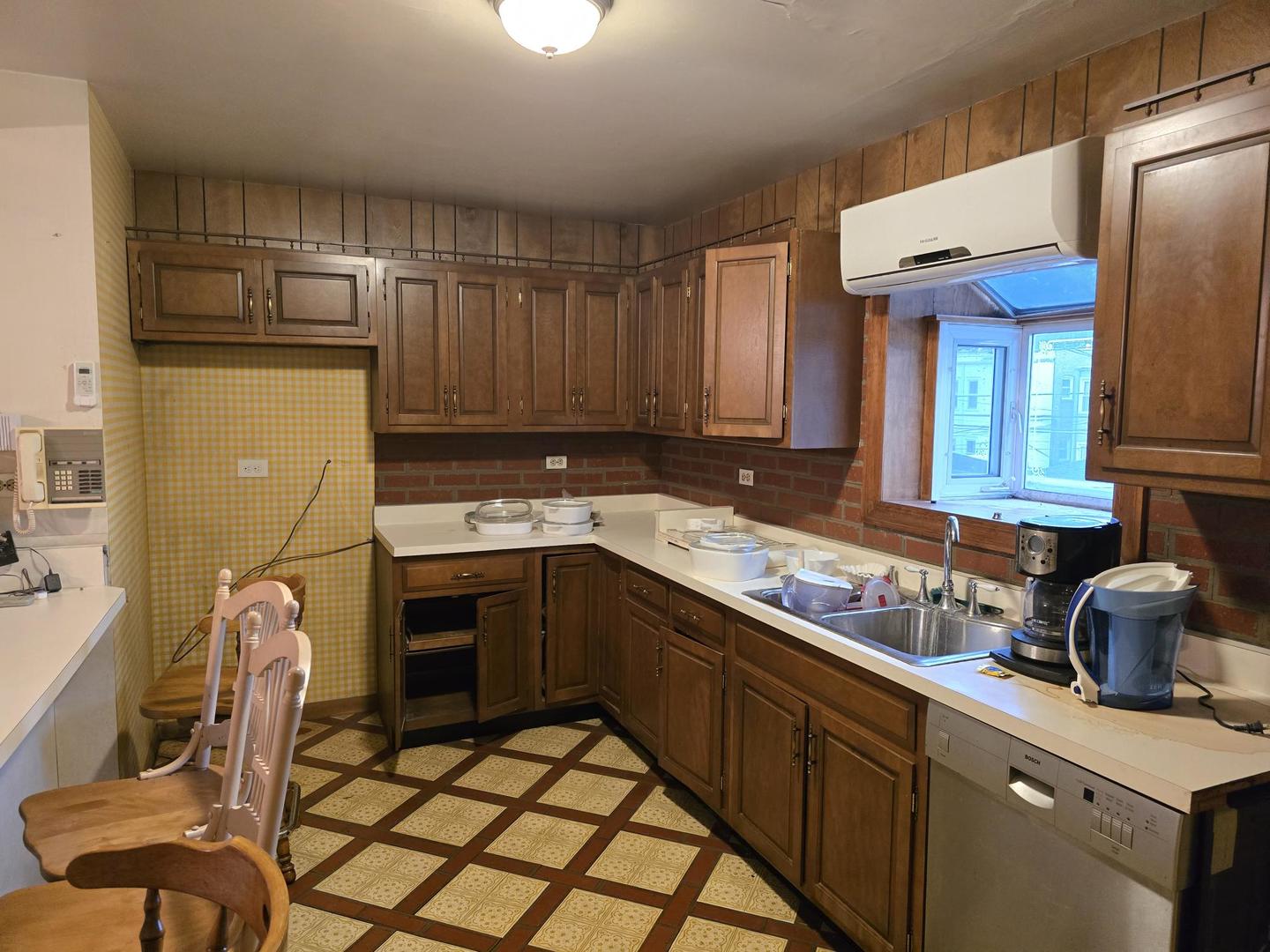5640 Western Avenue  Chicago IL 60659