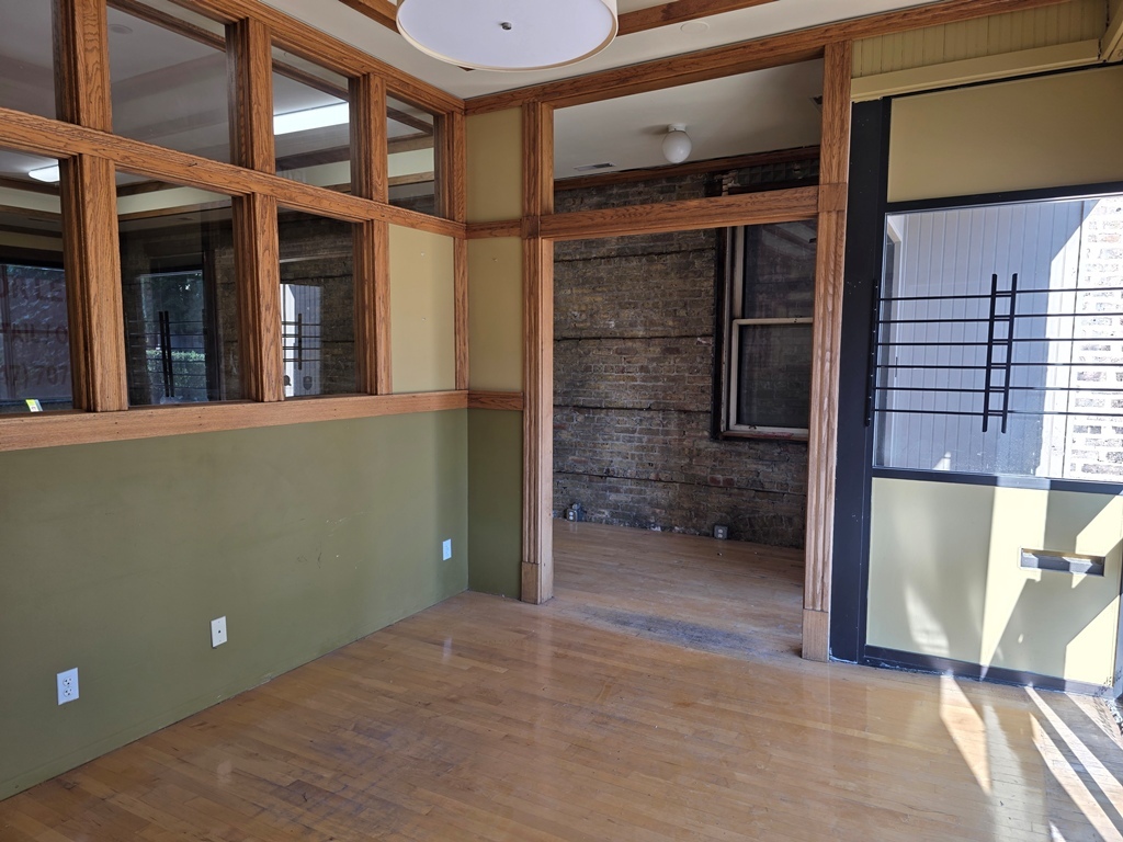 1319 Emerson Street  Evanston IL 60201