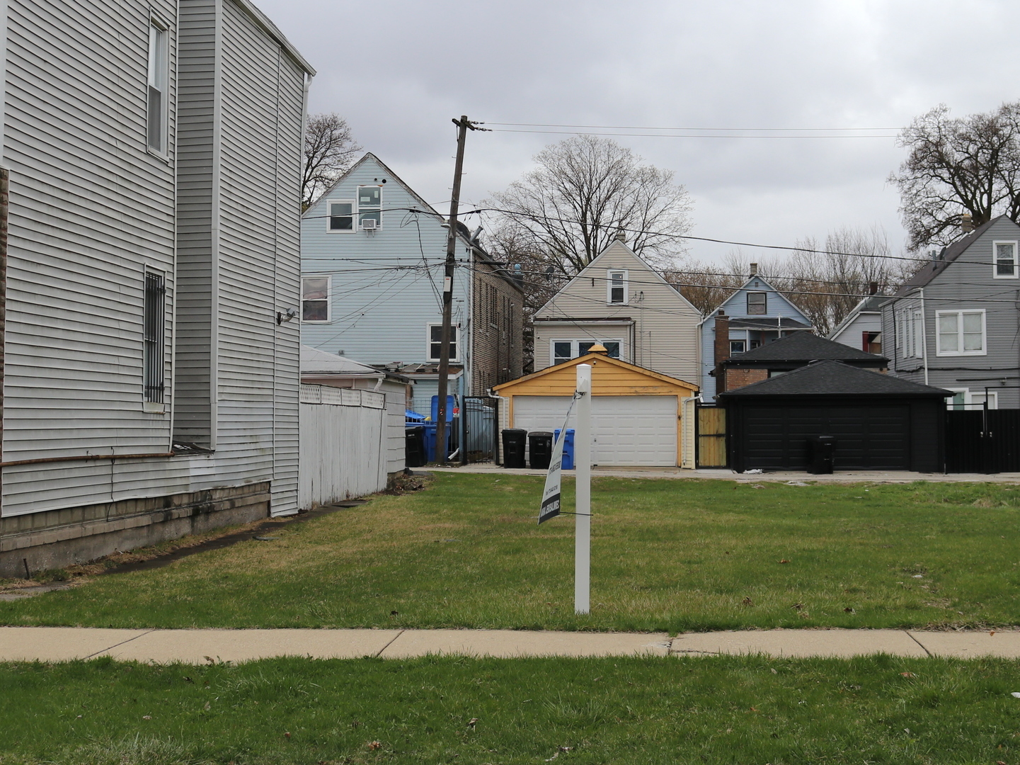 5244 Honore Street  Chicago IL 60609