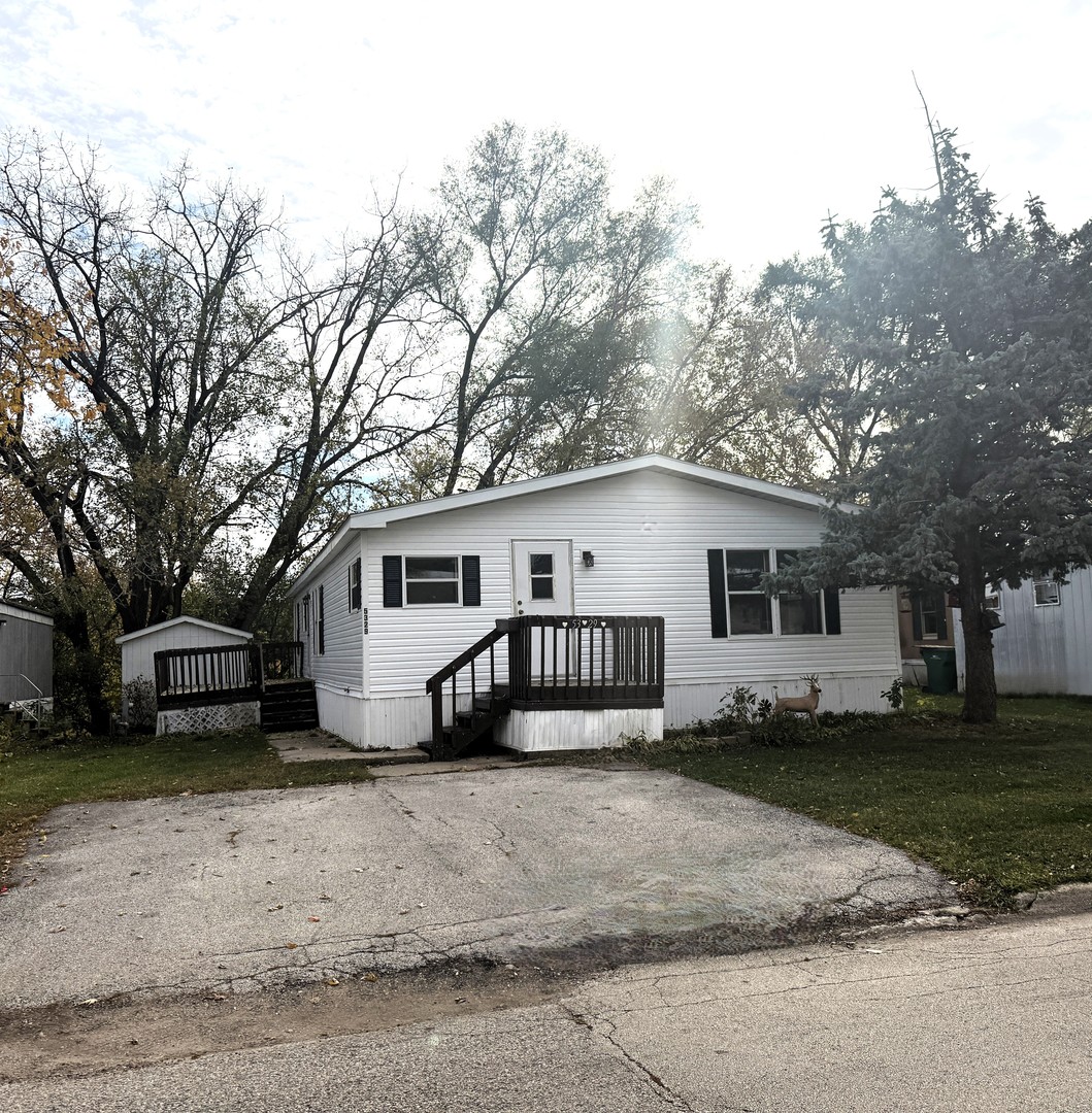 5329 Marble Drive  Loves Park IL 61111