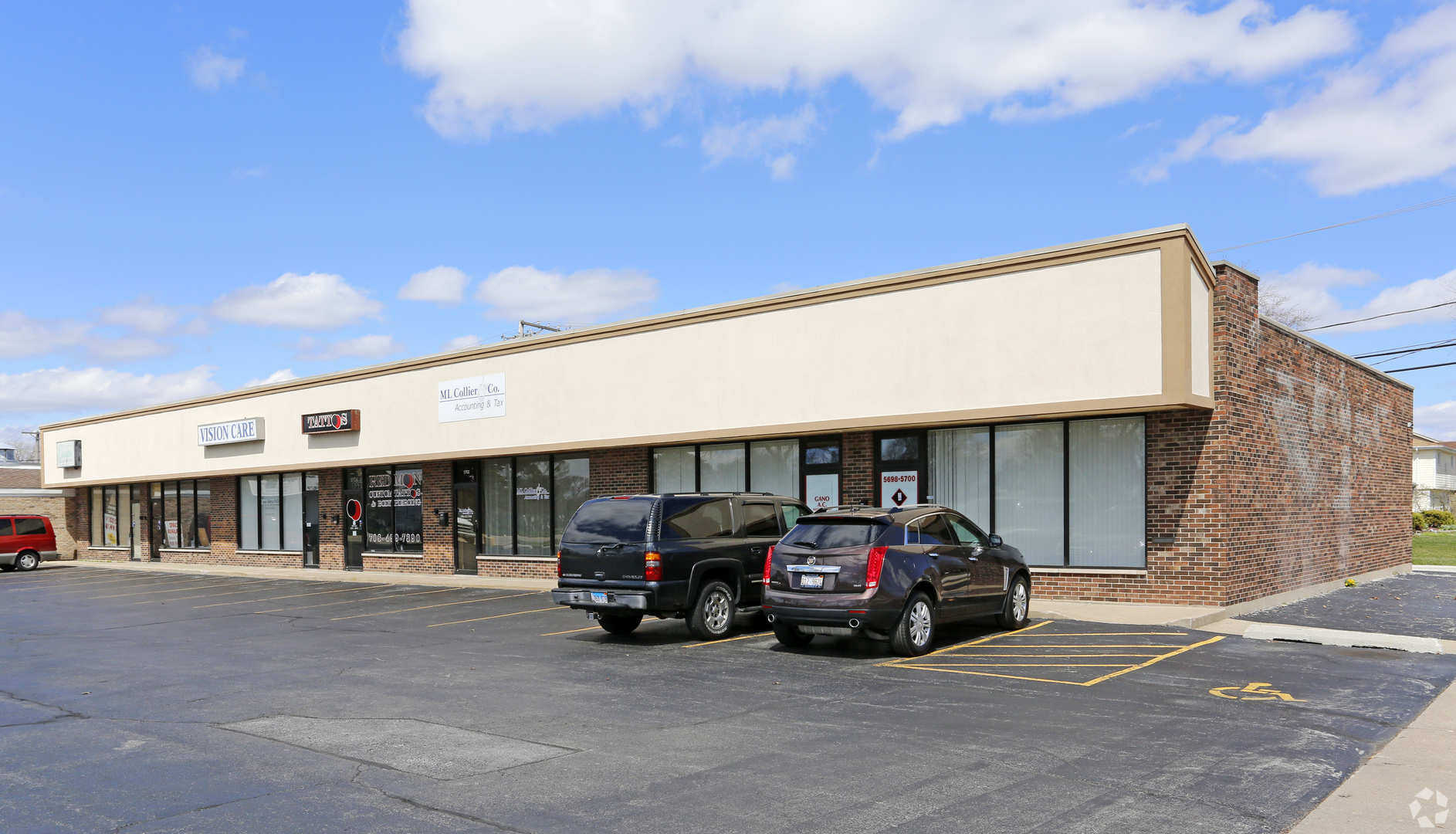 5698 111th Street  Chicago Ridge IL 60415