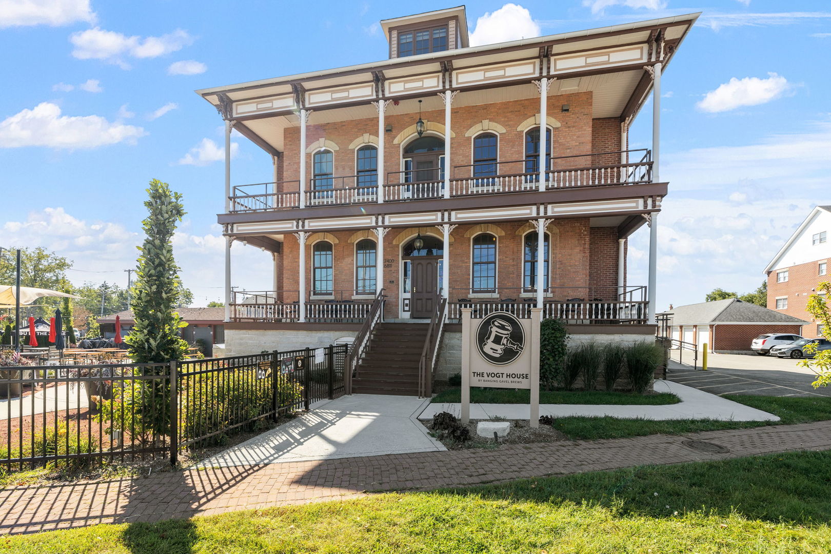 6811 Hickory Street  Tinley Park IL 60477